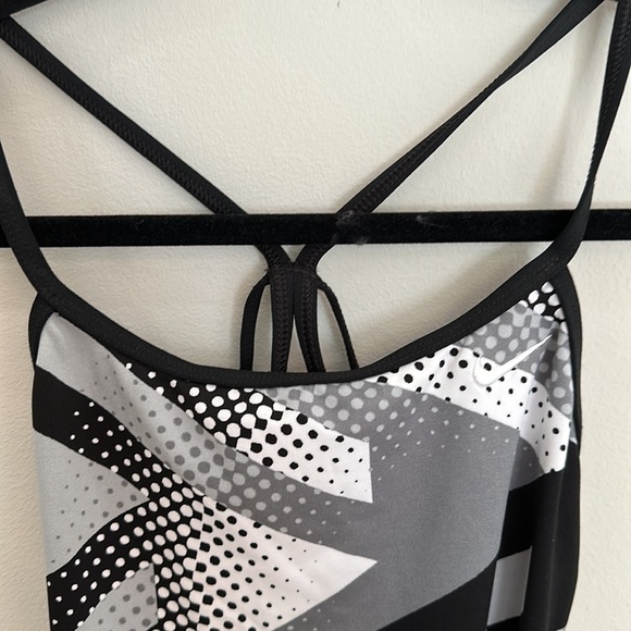 Nike Swim one piece Training Size 6/32 Like New - Picture 2 of 4